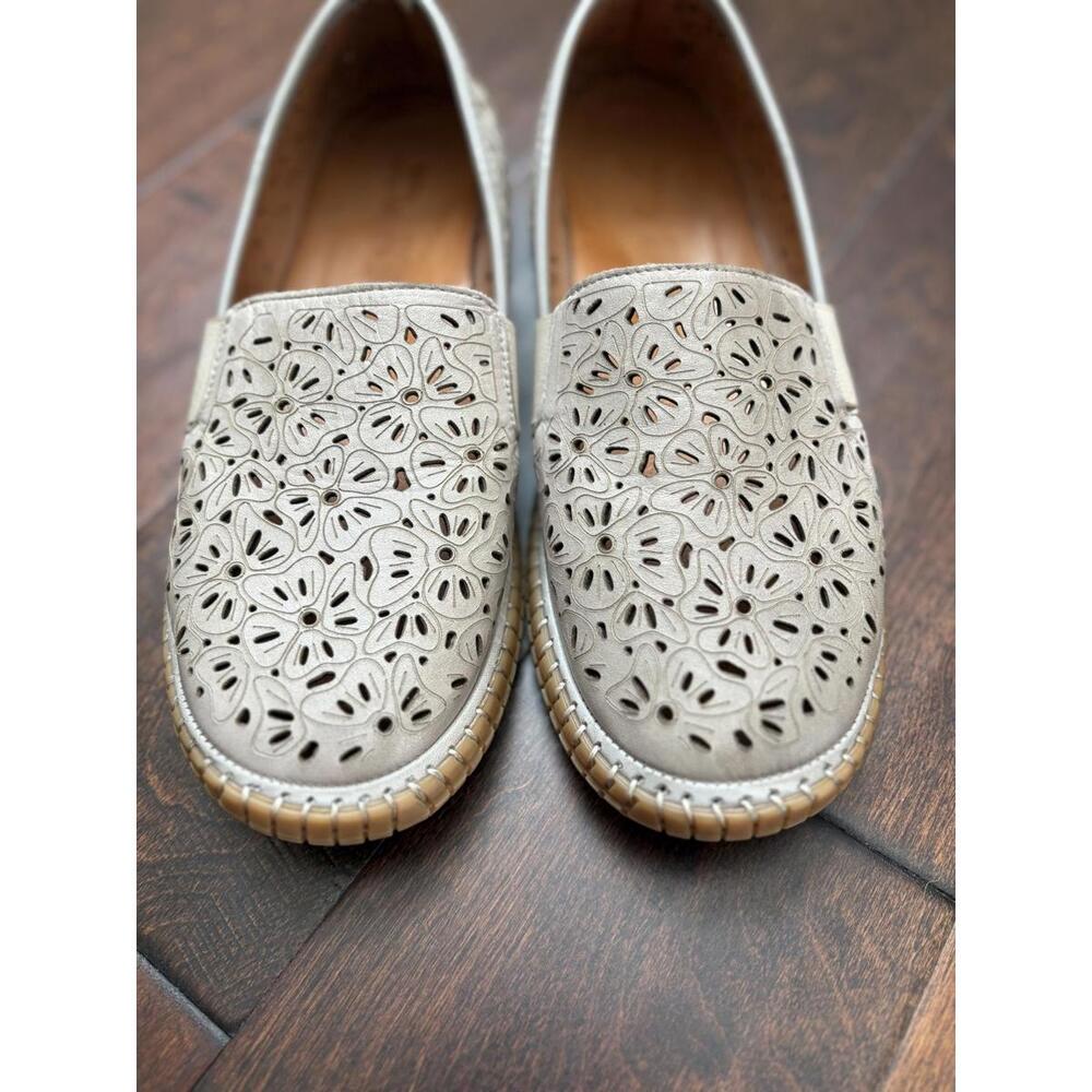 Spring Step Jookin women's leather slip-on laser cut- taupe